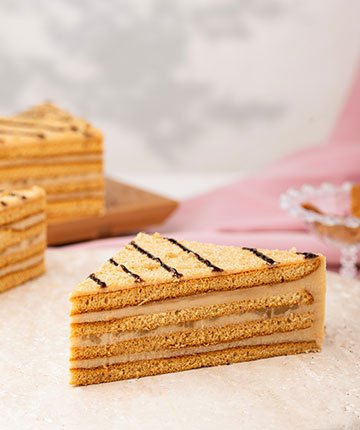 Ballı Cevizli Pasta